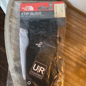 The North Face gloves small unisex